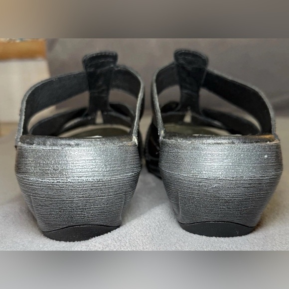 MERRELL Luxe Slide Sandal Womens Size 10 Black Strappy Slip On Cushioned Comfort - Picture 8 of 12